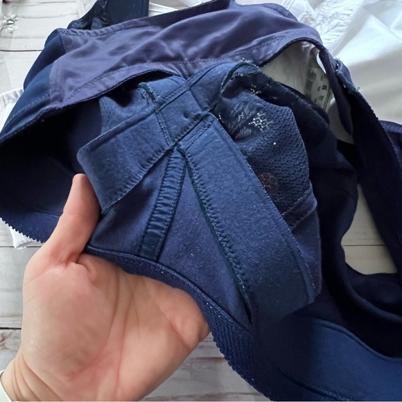 Glamorise Bundle of Two MagicLift Full Figure Support Bras Navy White size 42DD - Picture 11 of 14